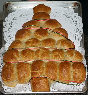 holiday bread recipe shaped as a Christmas Tree