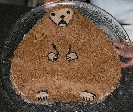 how to make a heart cake and use to make a groundhog