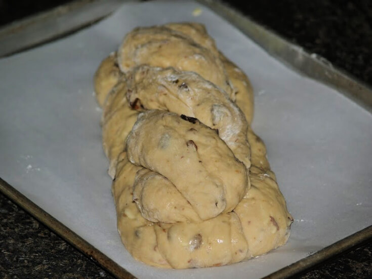 Unbaked Vanocka Bread Recipe