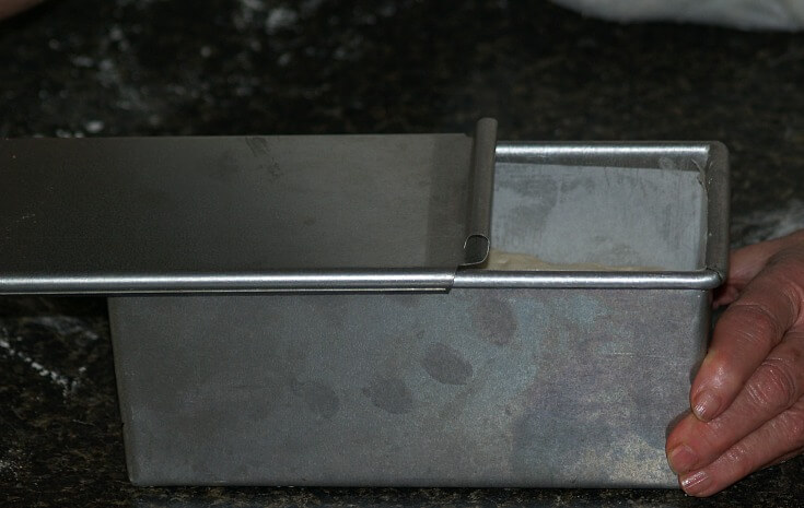 Close Pullman Pan After Rising